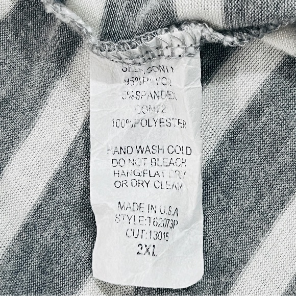 Oddy women’s top size 2XL NWOT - Picture 11 of 12